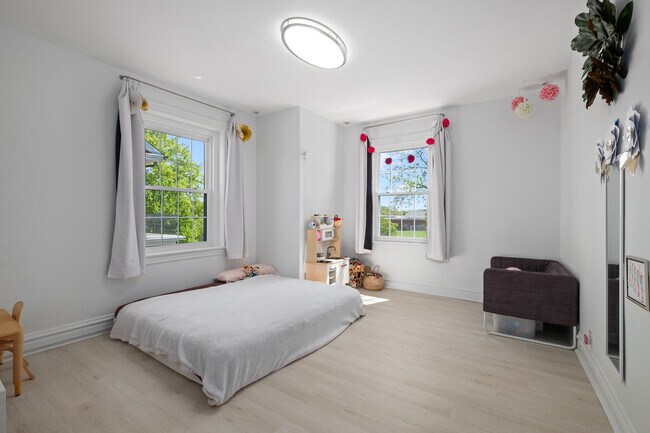 2nd floor bedroom #3. - 31 Dartford Ave