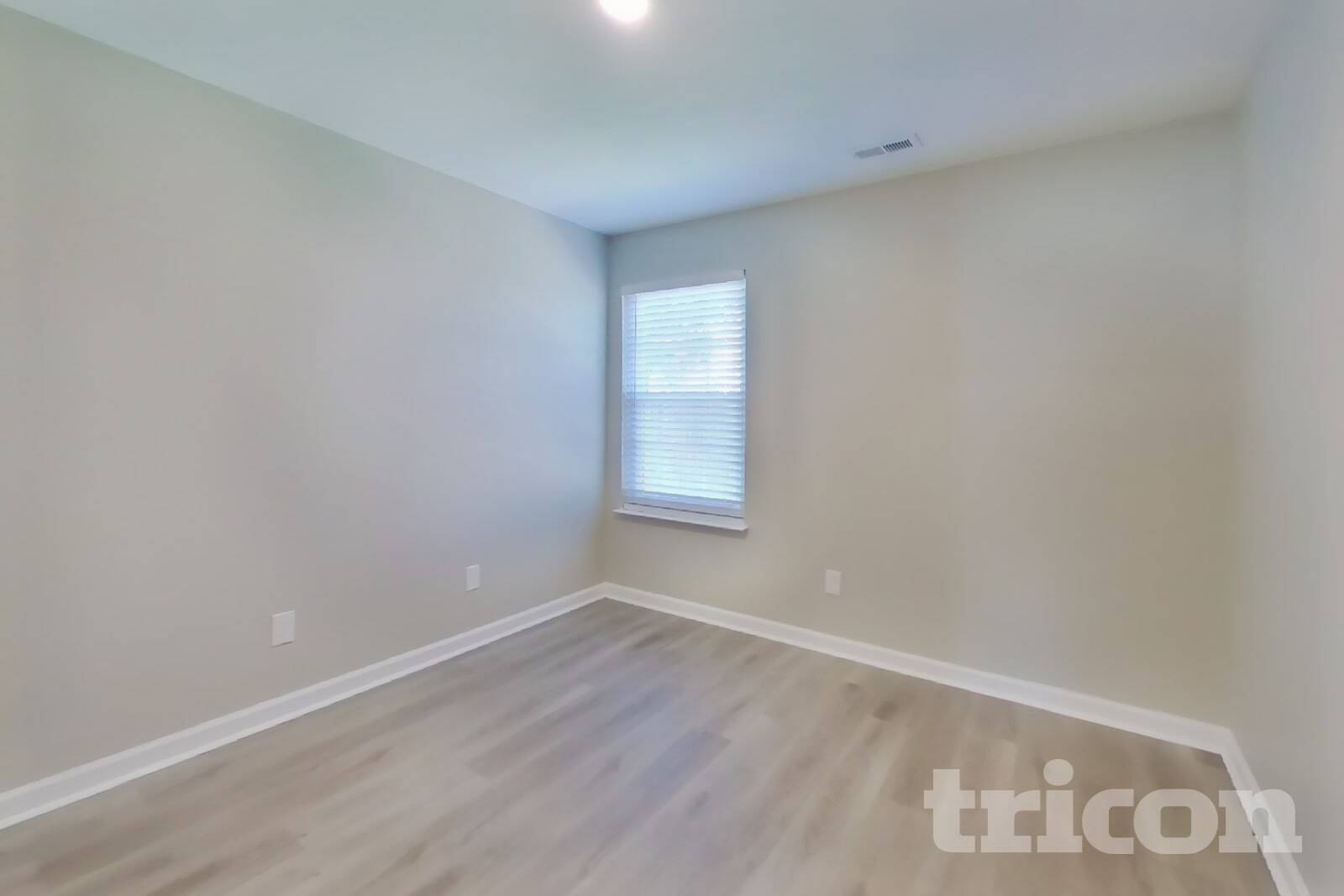Building Photo - 2141 Deer Valley Dr