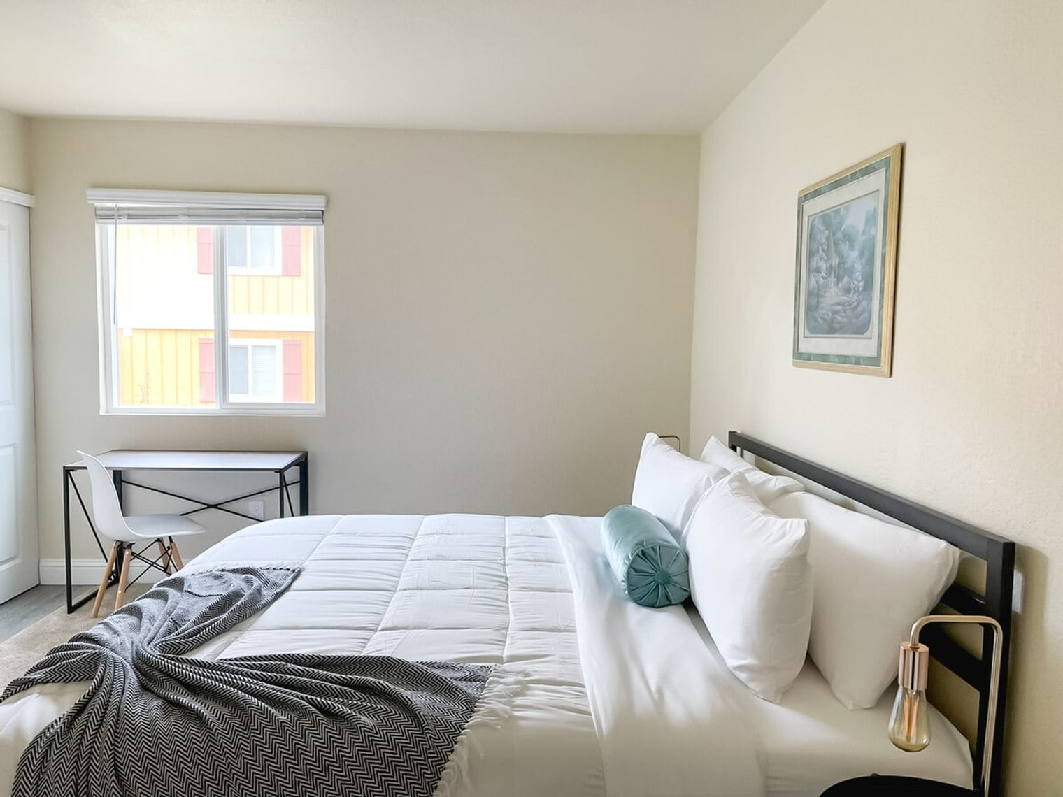 Building Photo - 12701 N Pennsylvania Ave