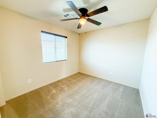 Building Photo - 1175 S 47th Ave