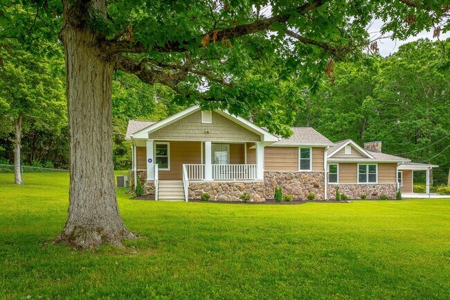 Building Photo - 2134 Morris Hill Rd