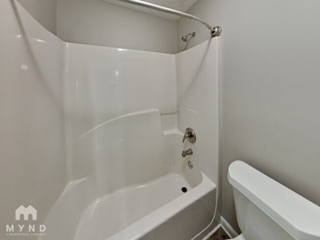 Building Photo - 3302 Summer Brooke Ln