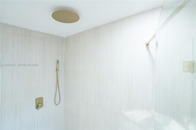 Building Photo - 16701 Bobcat Dr