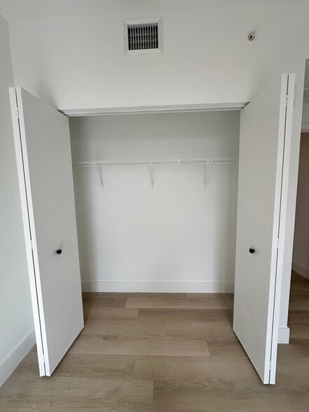 Building Photo - 4314 SW 49th Ct