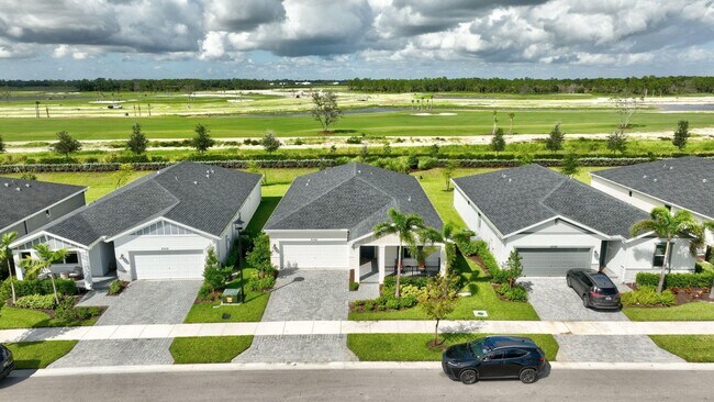 Building Photo - New Fully Furnished 4 bed, 2 bath home in newest Port St Lucie Subdivision