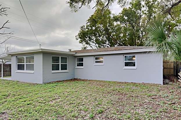 Building Photo - 4949 Lake Ridge Ln
