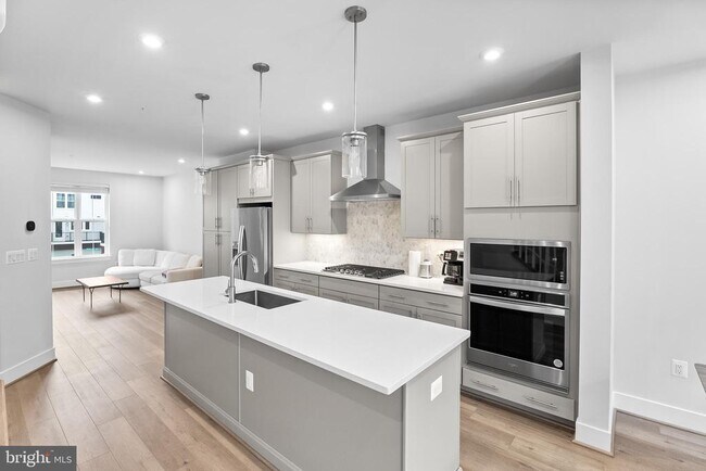 Building Photo - 468 Altezza Dr NE