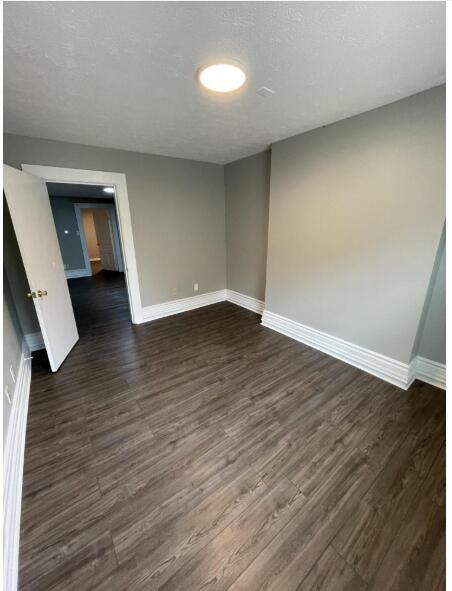 Building Photo - 421 Johnson Ave