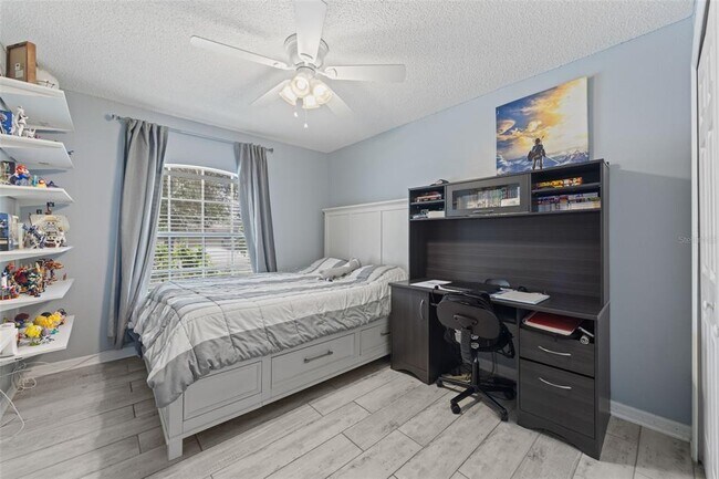 Building Photo - 1012 Brenton Leaf Dr
