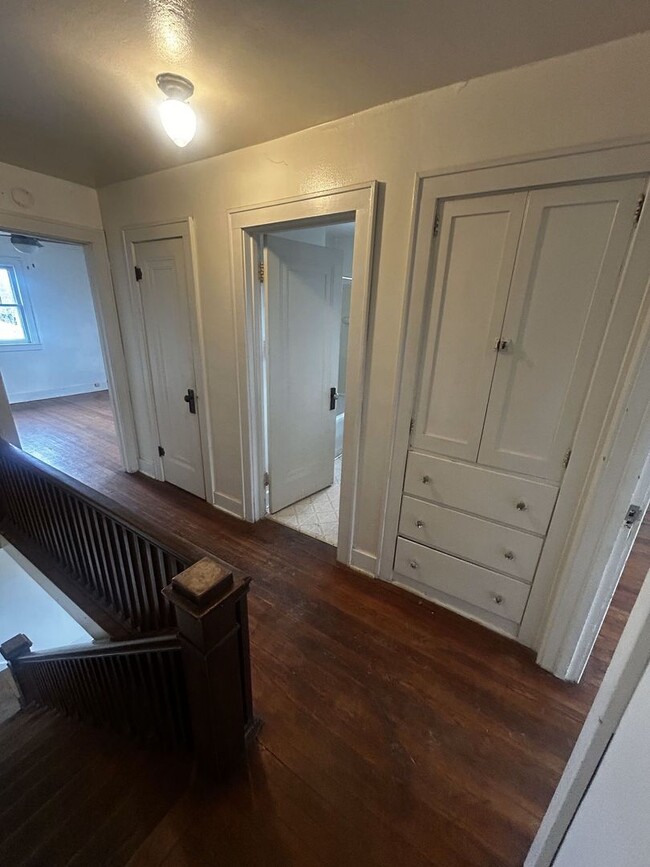 Primary Photo - Washington Street Duplex