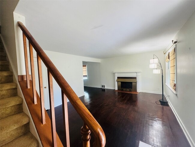 Building Photo - 2709 Watson Blvd