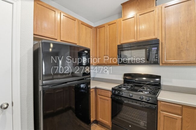 Building Photo - Henderson!!! Community: Cadence!! Brand New Carpet!! 4 Bedrooms!!! Bed & Full bath downstairs!! L...