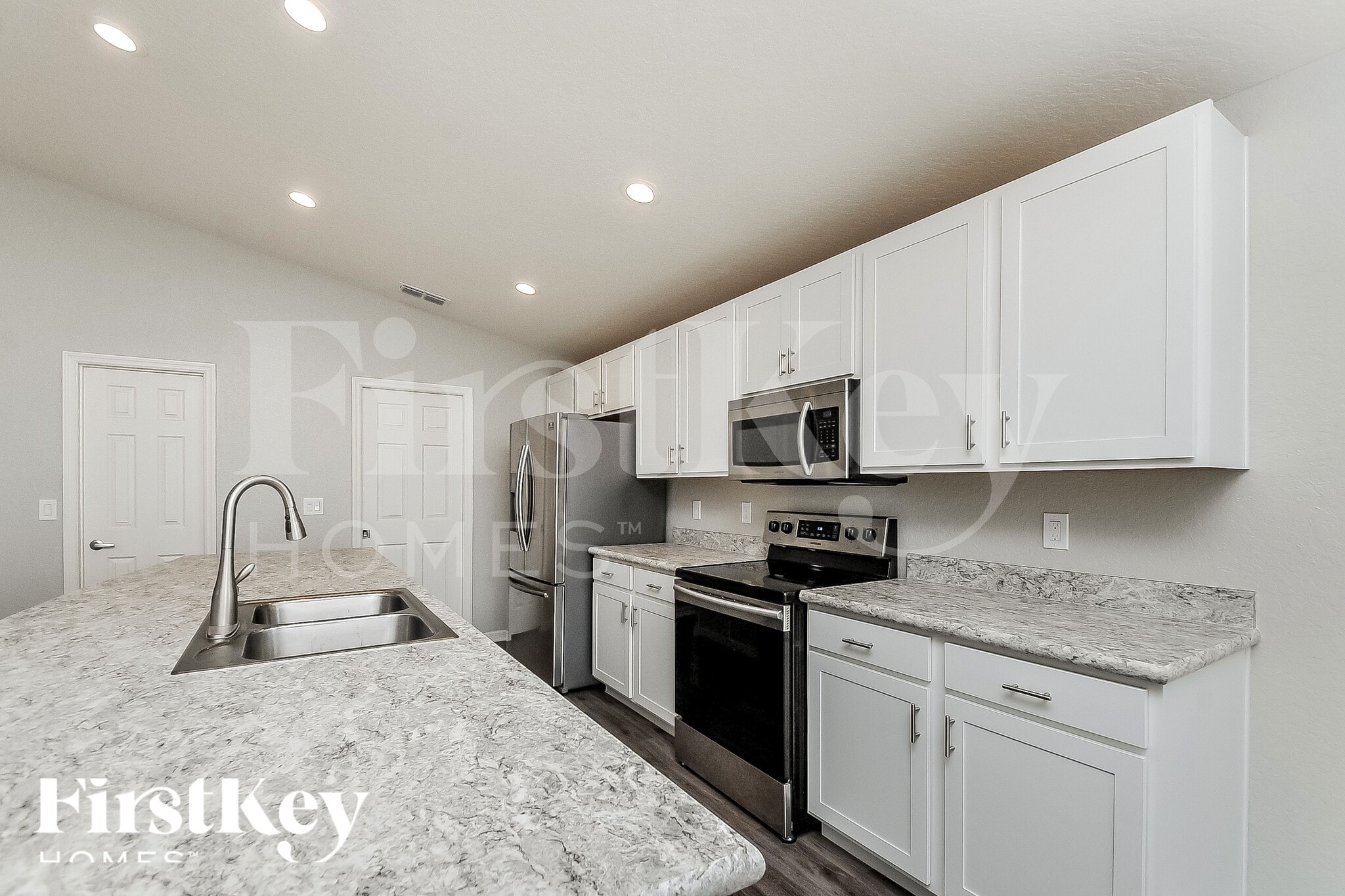 Building Photo - 851 Orleans Dr