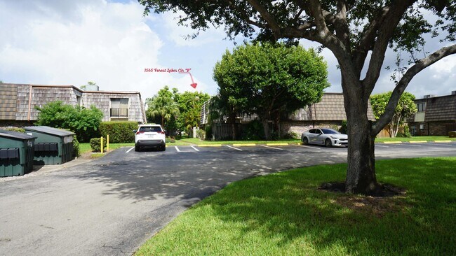 Building Photo - 1555 Fores Forest Lk