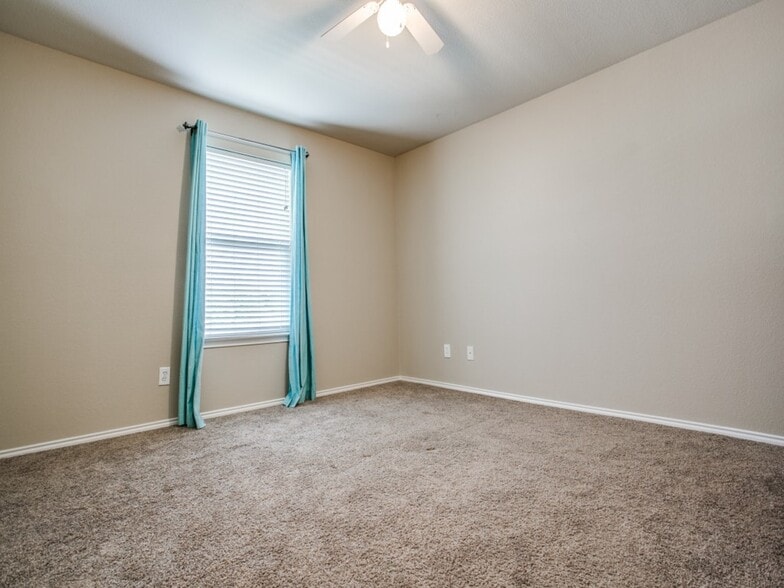 Building Photo - 3929 Temecula Creek Trl