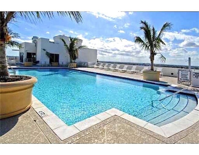 Building Photo - 1830 Radius Dr