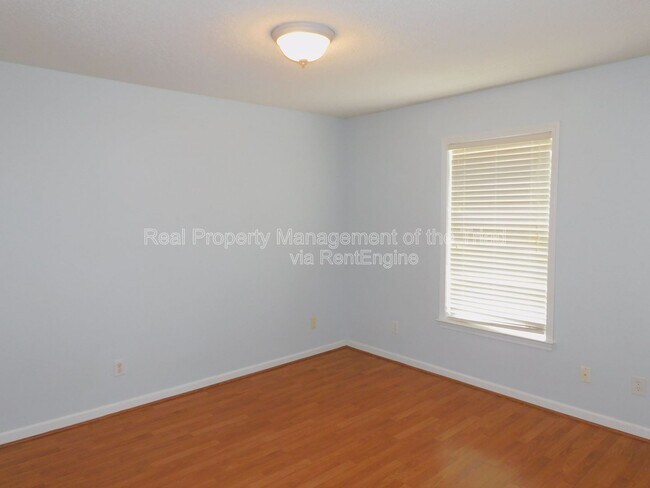 Building Photo - 150 James Rd