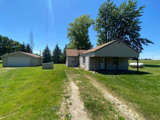 Primary Photo - 19418 Newtown Rd