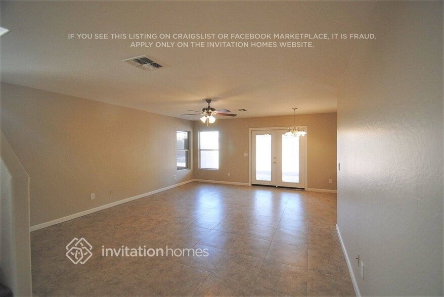 Building Photo - 12206 W Bloomfield Rd