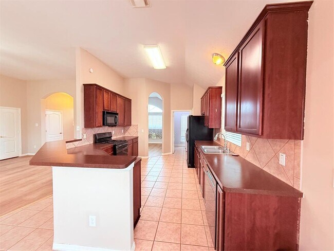 Building Photo - 2212 Highland Crossing Dr