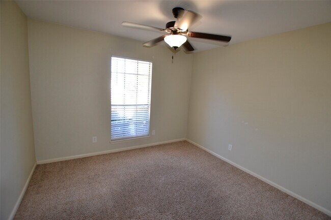 Building Photo - 18735 Shannon Glen Ln