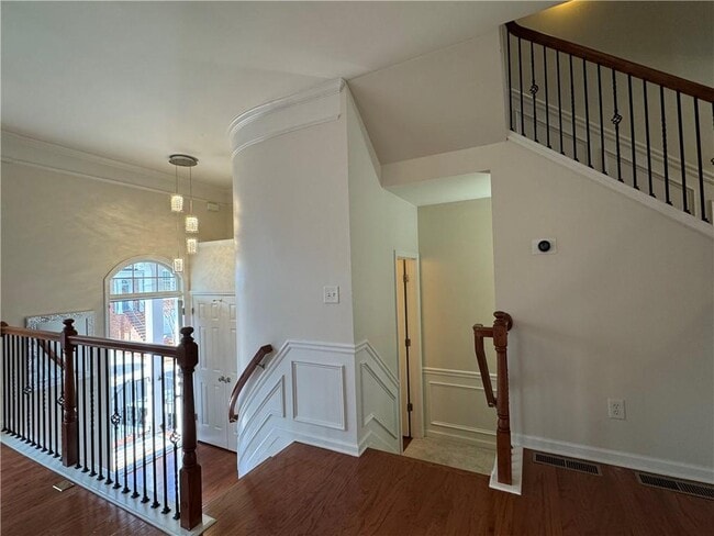 Building Photo - 1379 Thornborough Dr