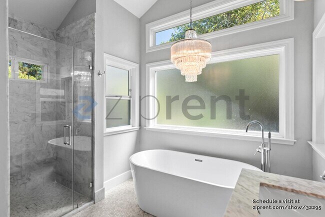 Building Photo - 144 Oakridge Dr