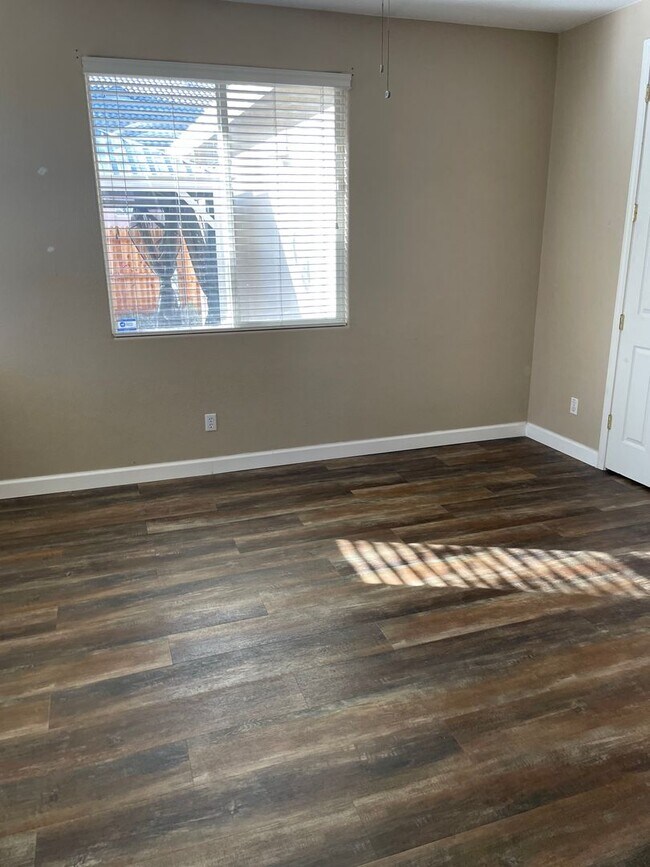 Building Photo - 5200 Fox Trotter Way