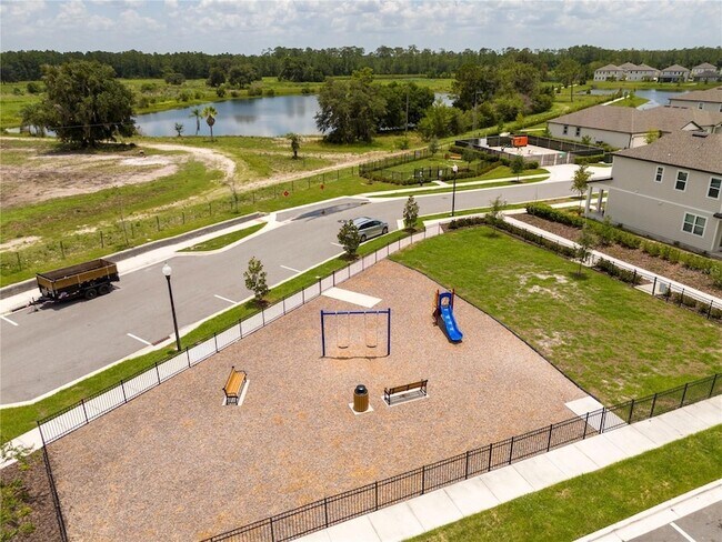 Building Photo - 2184 Broadbrook Dr