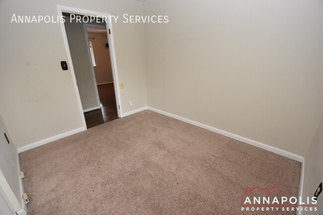 Building Photo - 130 Dennis Rd