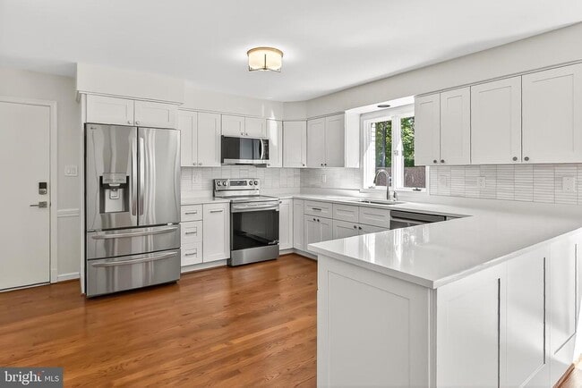 Building Photo - 6294 Dunaway Ct