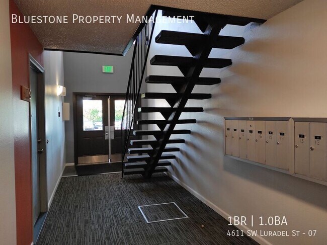 Building Photo - 4611 SW Luradel St