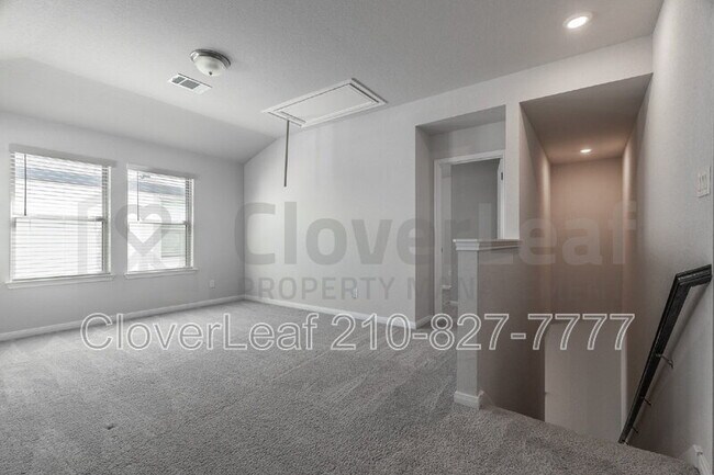 Building Photo - 9510 Fls Cyn Blvd