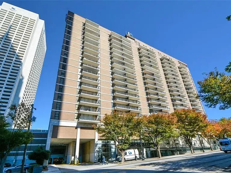 Building appearance (2) - 620 Peachtree St NE