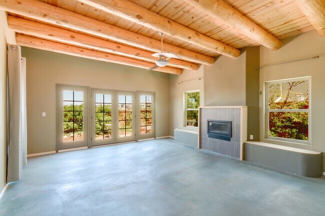 Building Photo - Three Bedroom, 2 Bathroom in newer Subdivision