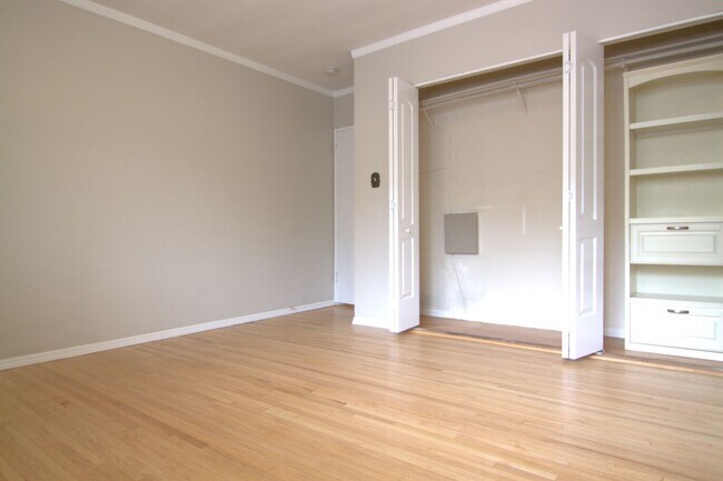 Building Photo - 1440 N Pass Ave