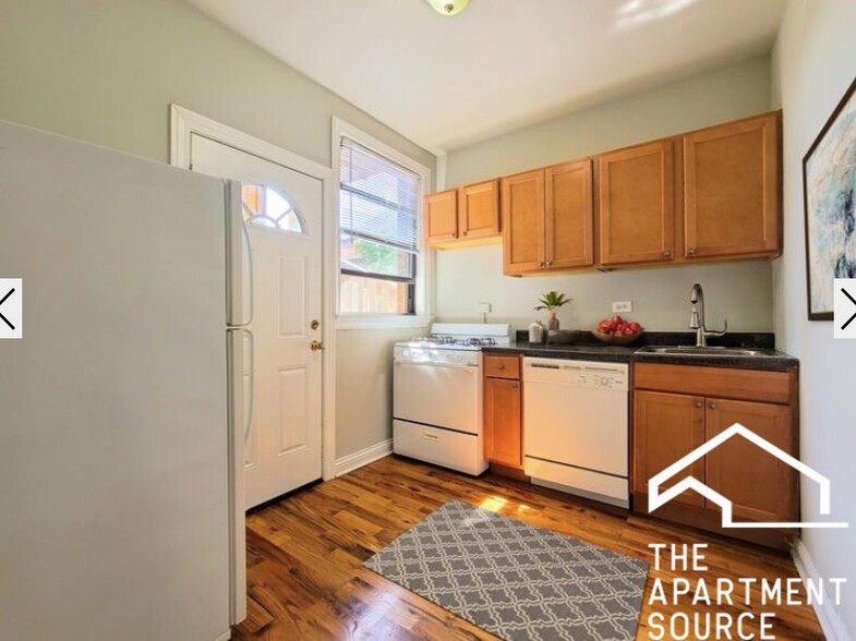 Building Photo - 3720.5 N Pine Grove Ave