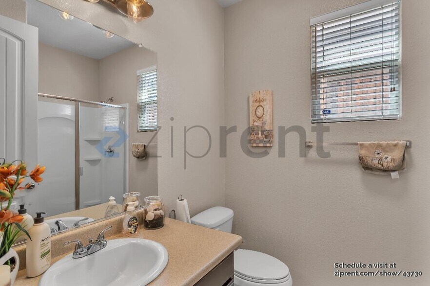 Building Photo - 2983 Rancho Bernado Dr