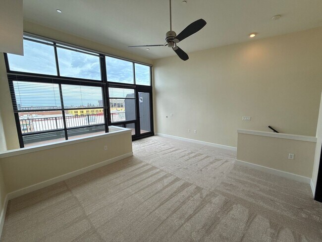 Building Photo - 160 Liberty St NE