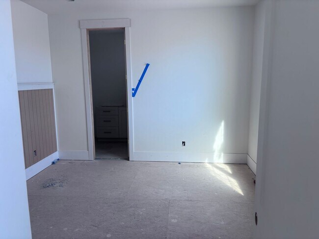 Building Photo - 329 Climber Wharf Ln