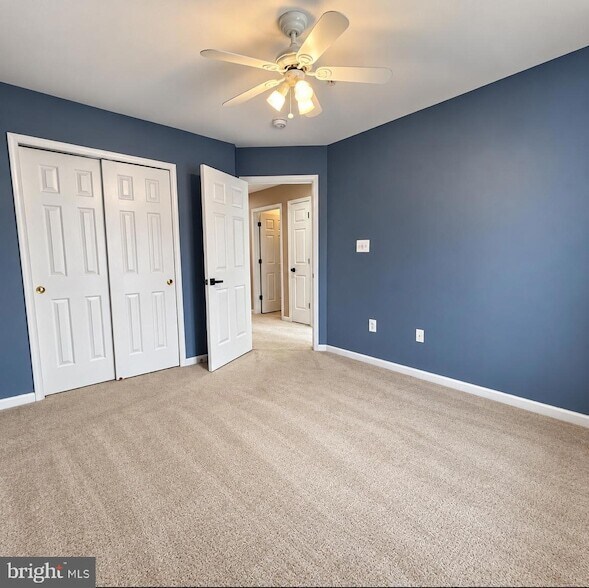 Building Photo - 2467 Cheyenne Dr