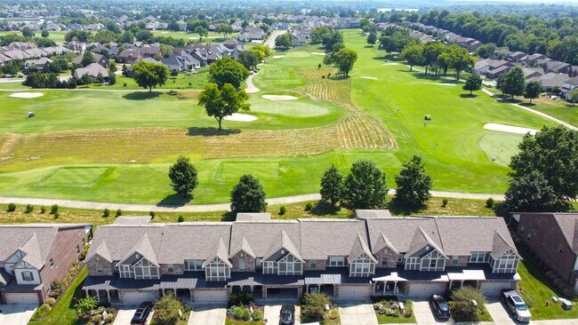 Building Photo - Stunning Townhome in Foxland Harbor – Golf & Lake Community