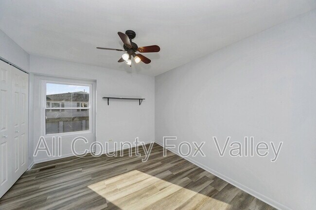Building Photo - 2064 N Ginger Creek Dr