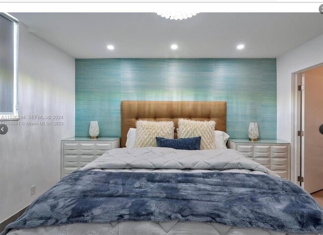 Building Photo - 4001 S Ocean Dr