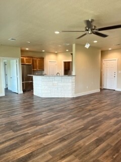 Building Photo - 6008 Boxelder Trl