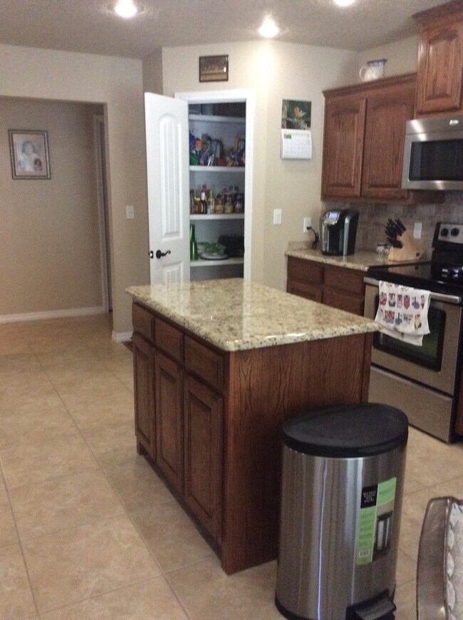 Building Photo - 3912 Woodlark Road