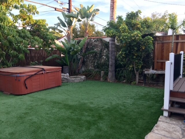 Hot tub in back yard - 1350 S Curson Ave