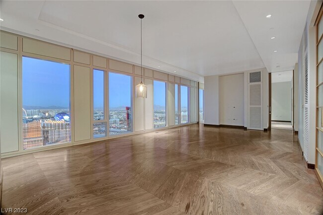 Building Photo - 3750 Las Vegas Blvd S