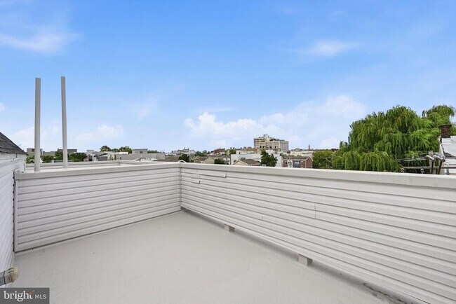 Building Photo - 1222 N 7th St