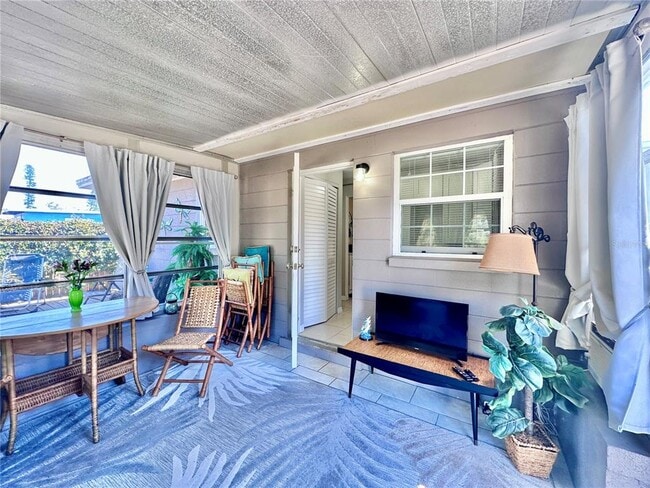 Building Photo - 5417 Jersey Ave S